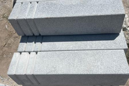 سنگ مانع ترافیکی یا بولادرسنگی